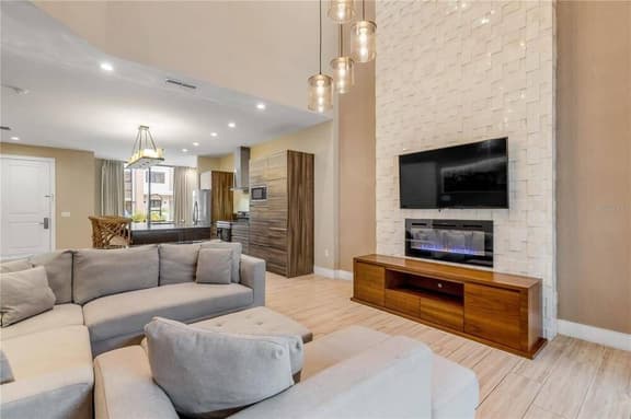 4 Bedrooms/ 4.5 Bathrooms/ Magic Village (7473 BD)