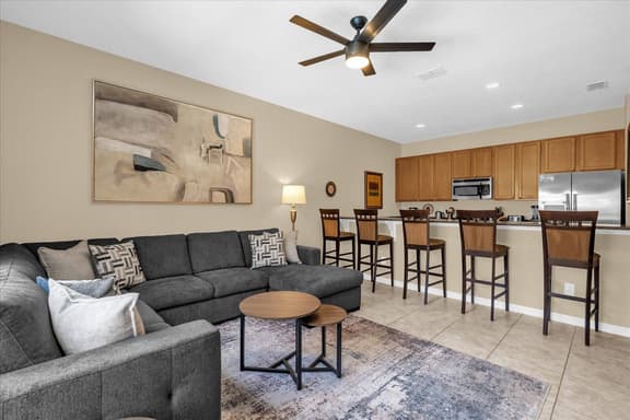 4 Bedrooms / 3 Bathrooms / Paradise Palms (8977CP)