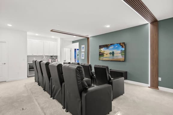15 Bedrooms/ 15.5 Baths/ Paradiso Grande (6091HS)