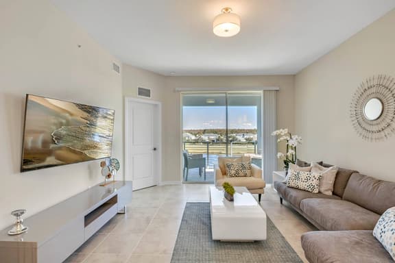 3 Bedroom/ 2 Bathroom Storey Lake (3171-308 PC)