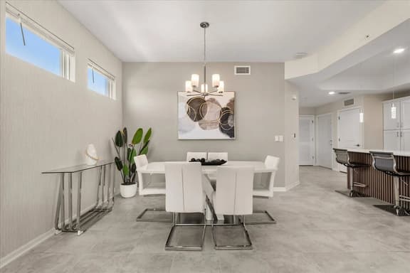 3 Bedrooms / 2 Bathrooms / Storey Lake (3180-308)