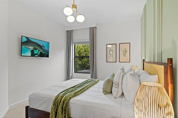 5 Bedrooms/5 Bathrooms/ Paradiso Grande (10473 ET)