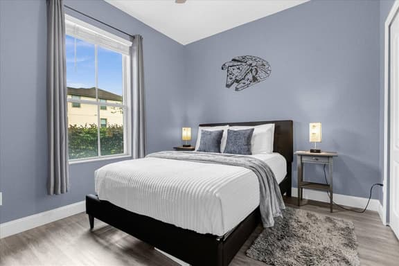 4 Bedrooms/ 3 Bathrooms/ Regal Palms (331 MA)