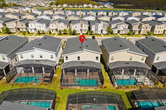 9 Bedroom/ 5 Bathroom Storey Lake (4540 TB)
