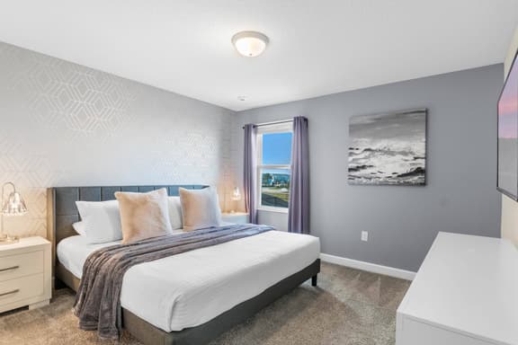 9 Bedrooms/ 5 Bathrooms/ Storey Lake (2885 SC)