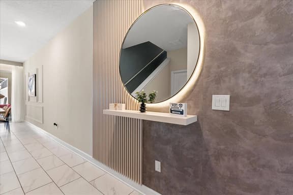 4 Bedrooms/ 3 Bathrooms/ Storey Lake (3056GS)