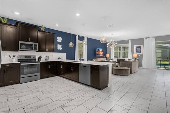9 Bedroom/ 5 Bathroom Storey Lake (2862 BD)