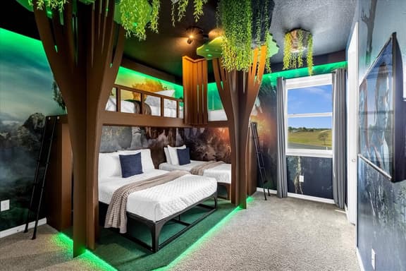 9 Bedroom/ 6.5 Bathroom Solara Resort (1552 NP)