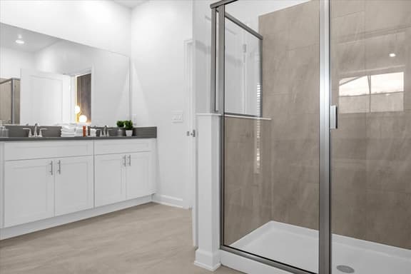 8 Bedroom/ 5 Bathroom Storey Lake (2928 PL)