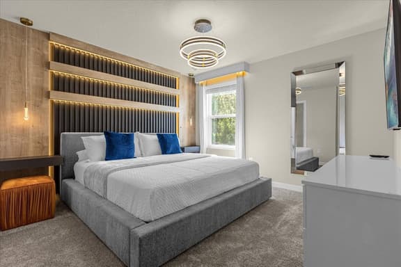 9 Bedroom/ 5 Bathroom Storey Lake (2846 SC)