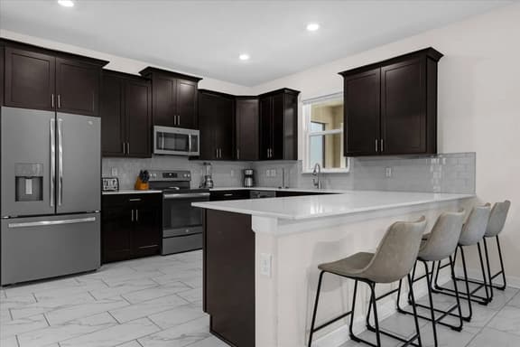 7 Bedroom/ 6 Bathroom/ Storey Lake (2871 SC)