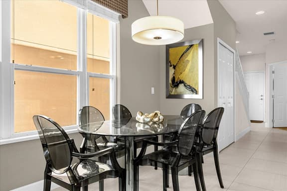 3 Bedrooms/ 3 Bathrooms/ Silver Creek (1521 RC)
