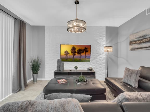 2 Bedrooms / 2 Bathrooms / Storey Lake (3120-106 PC)